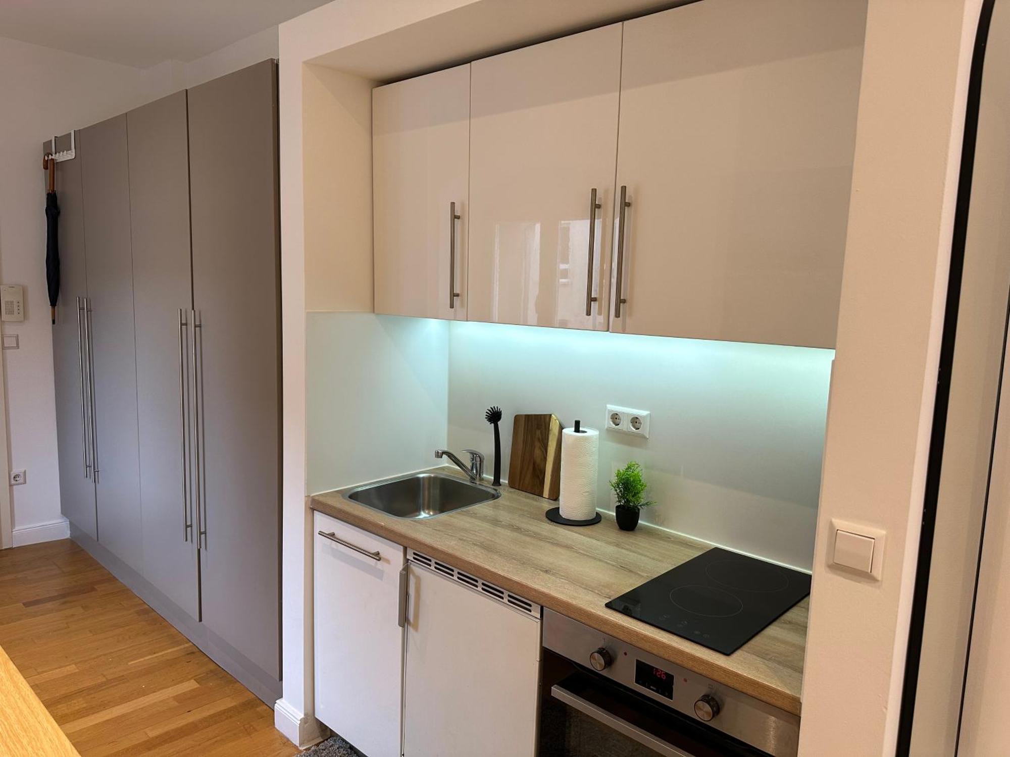 Bella Casa - Business&Family, 100M Zum Konzerteingang Schloss, Parkplatz, Smarttv, Netflix, Waschmaschine, 24H Checkin, 36Qm, Ap 12 Ludwigsburg Exterior foto