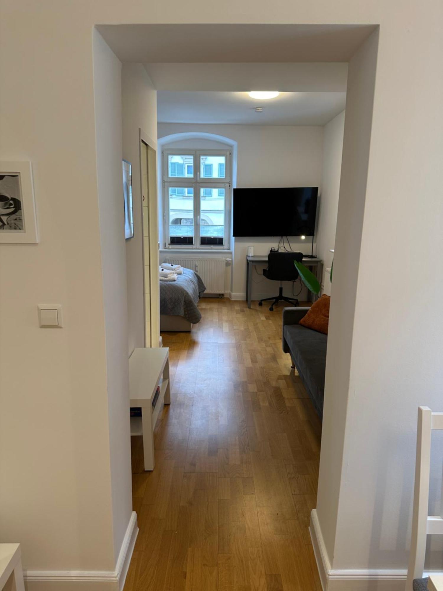 Bella Casa - Business&Family, 100M Zum Konzerteingang Schloss, Parkplatz, Smarttv, Netflix, Waschmaschine, 24H Checkin, 36Qm, Ap 12 Ludwigsburg Exterior foto